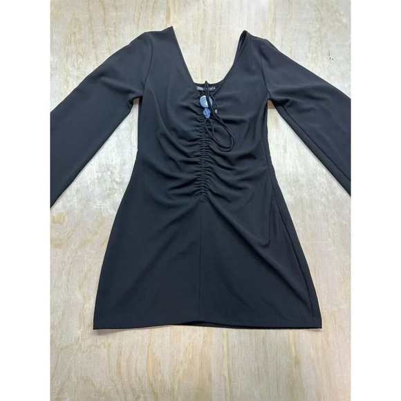Zara Dresses & Skirts - Women’s Zara Ruched Flare Sleeve Black Mini Dress Size M $49.90